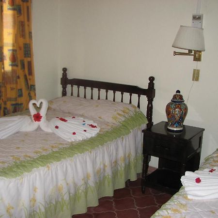 Bungalows El Delfin Rincon de Guayabitos Exterior photo