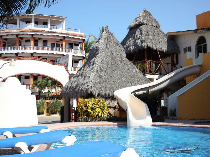 Bungalows El Delfin Rincon de Guayabitos Exterior photo